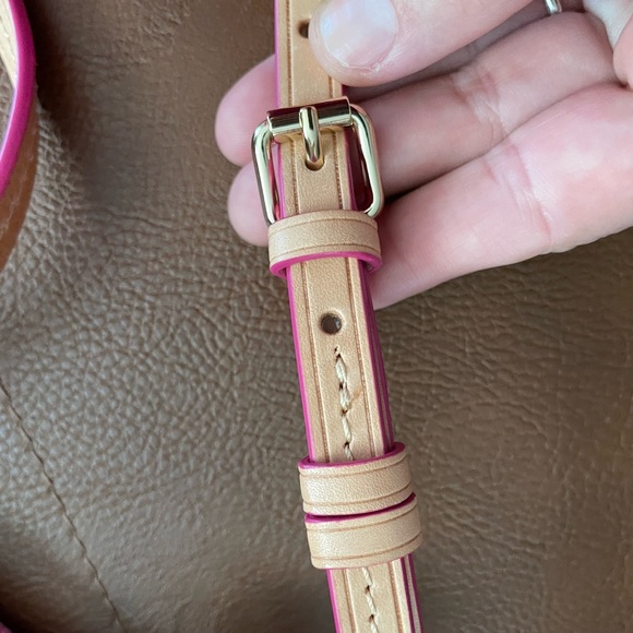 RARE Dooney and Bourke Disney Dogs Crossbody Bag - Picture 9 of 9